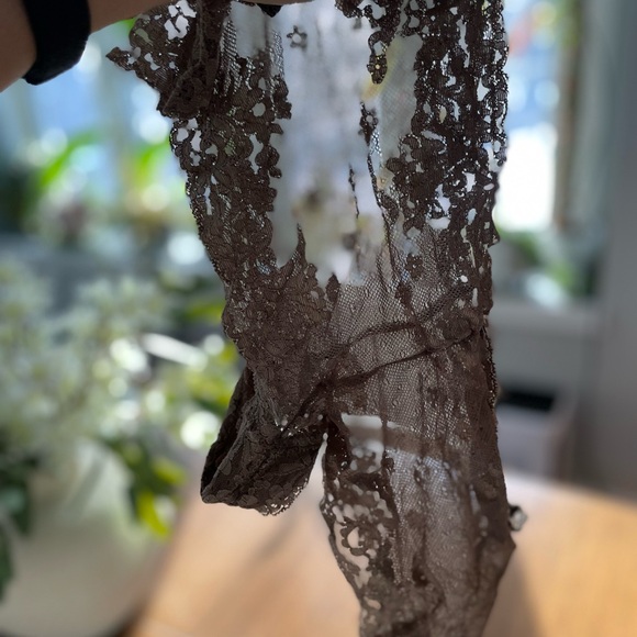 Lace Bralette and Shorts Set - Brown - Picture 9 of 11